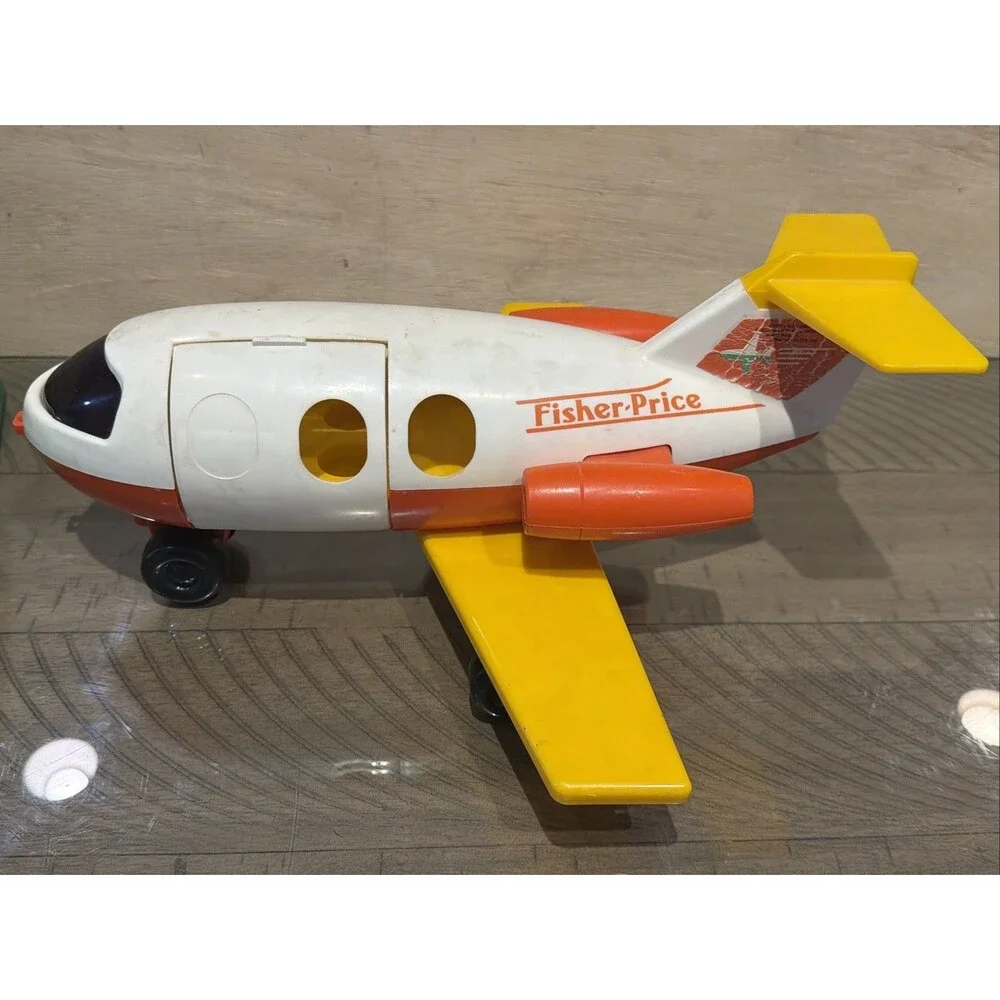 Vtg Fisher Price Little People Play Family Jetport #933 Airport near complete